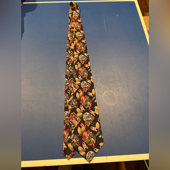 Nicole Miller Neck Tie Silk NFL Breast Cancer Awareness - Picture 1 of 4